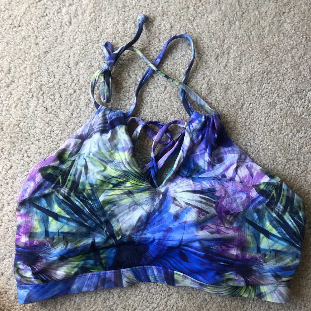 Athlete bikini top